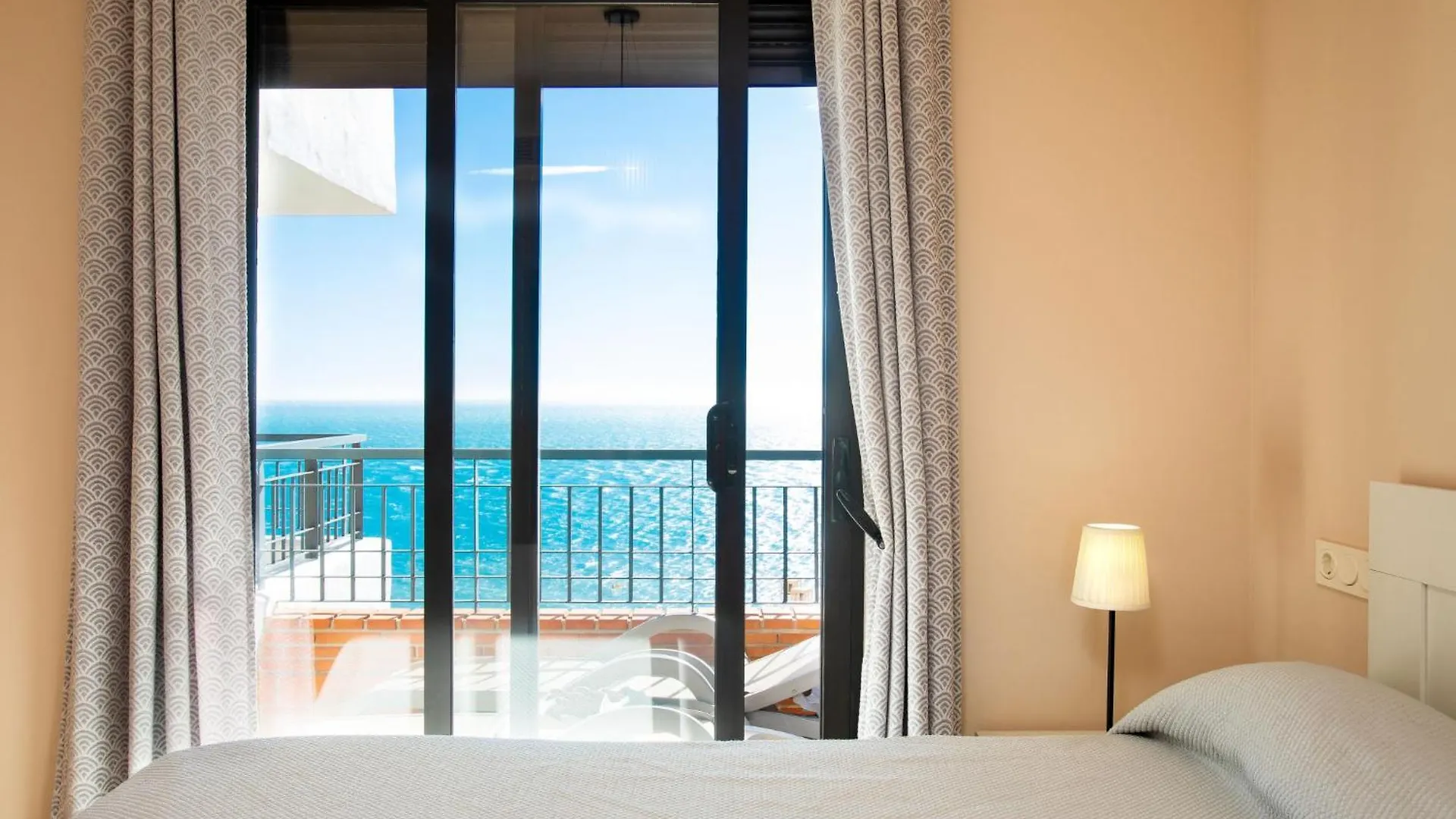 Apartment Sea Front By Interhome Torrox
